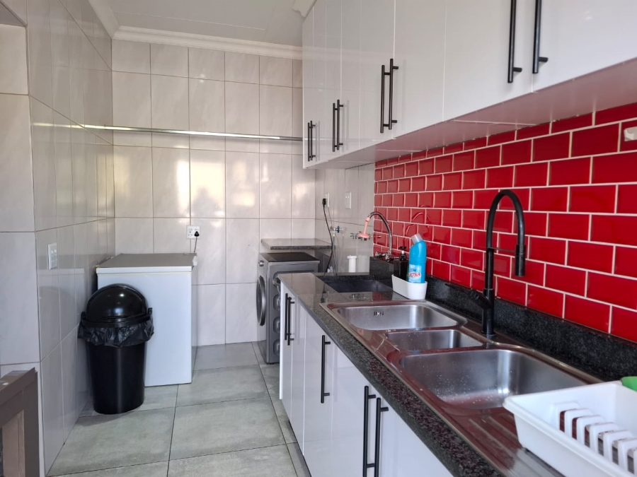 3 Bedroom Property for Sale in Heuwelsig Free State